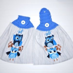 Crocheted Handle Towel Set of 2